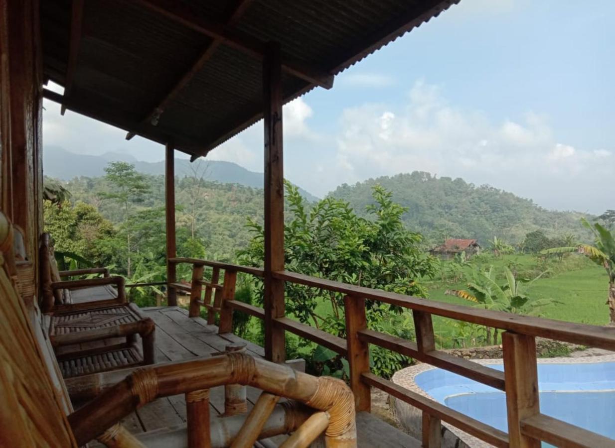 De Salak Homestay Bogor Exterior foto