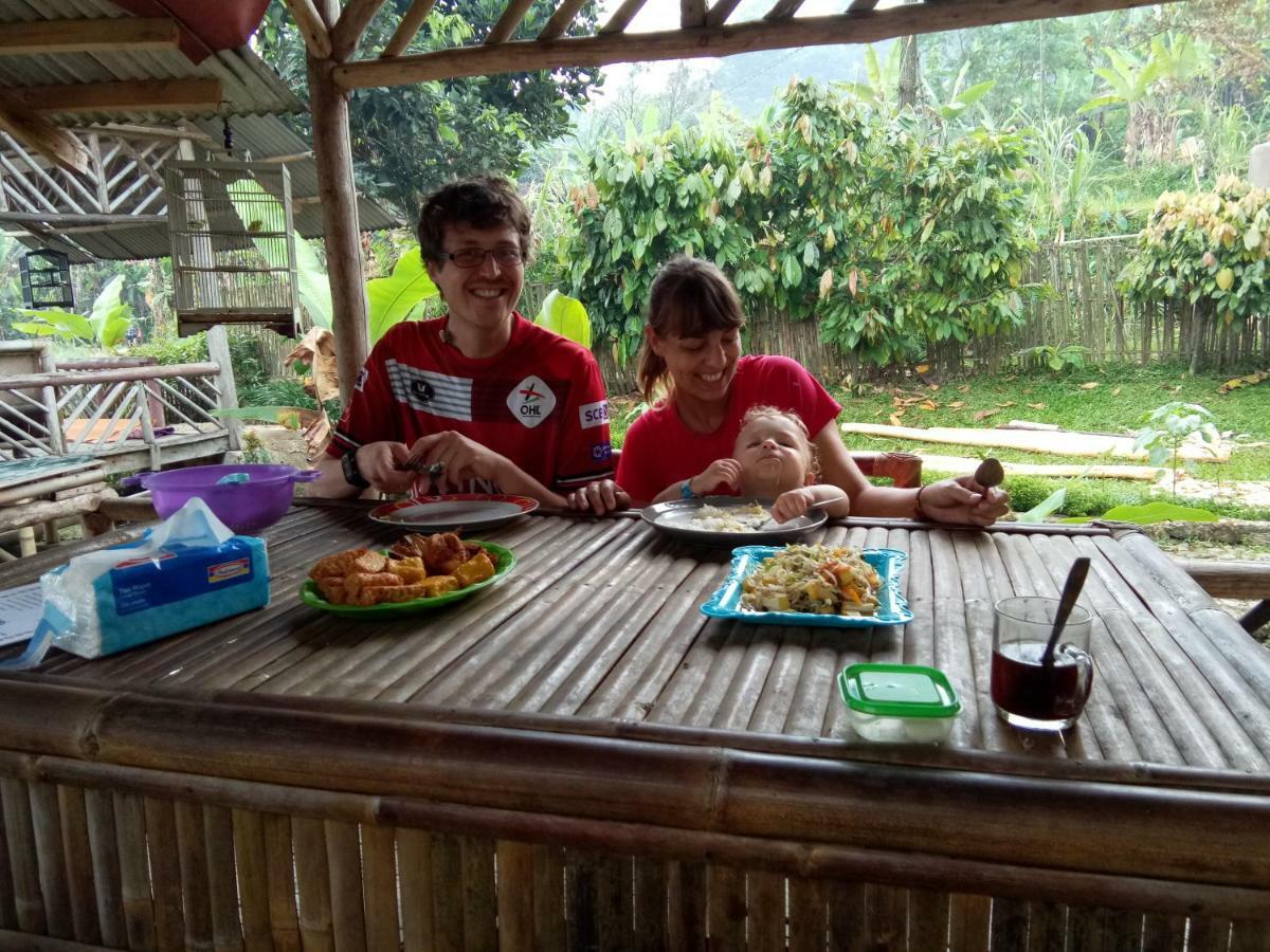 De Salak Homestay Bogor Exterior foto