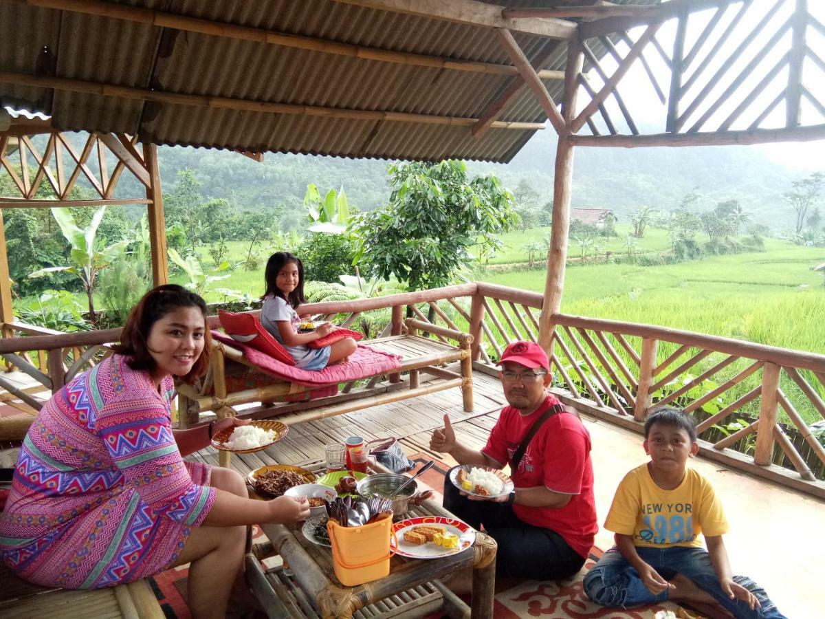 De Salak Homestay Bogor Exterior foto
